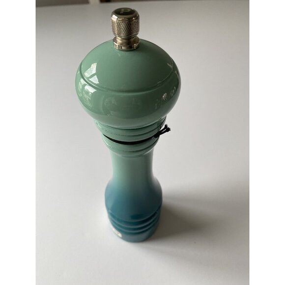Trudeau Pepper Mill Modern Blue/Green Turquoise Kitchen Decor Brand New Wooden ! - Picture 4 of 6